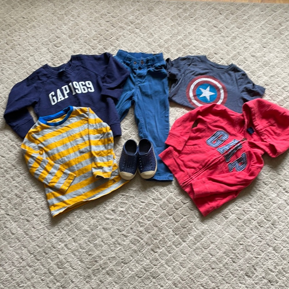Lot of 2T Gap/H&M/Native Outfit